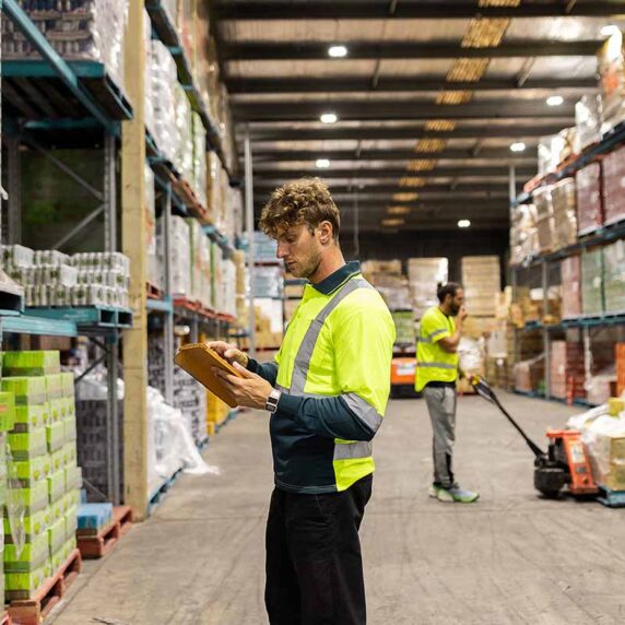 Probabilistic Demand Forecasting: Revolutionizing Supply Chains-image